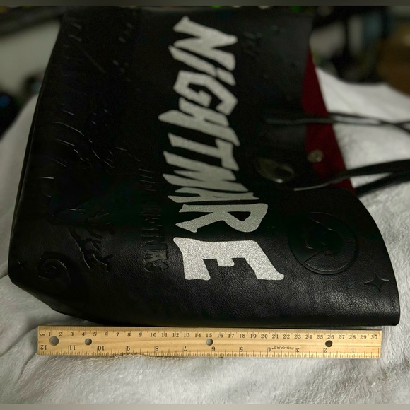 Tim Burton’s Nightmare Before Christmas tote bag. - Picture 9 of 11